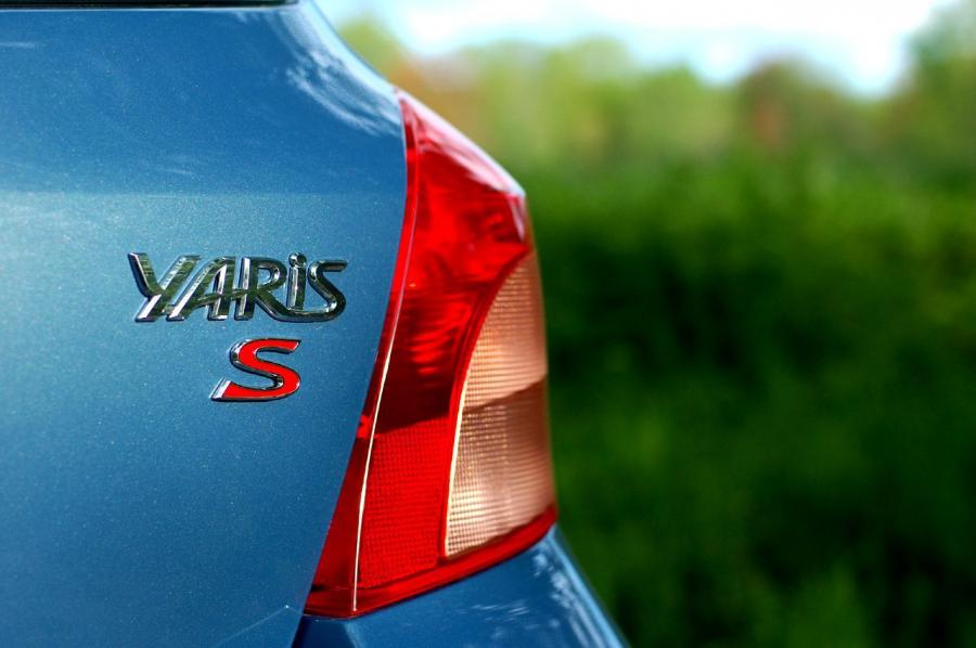  Toyota Yaris 2008 года  (фото 34 из 38)